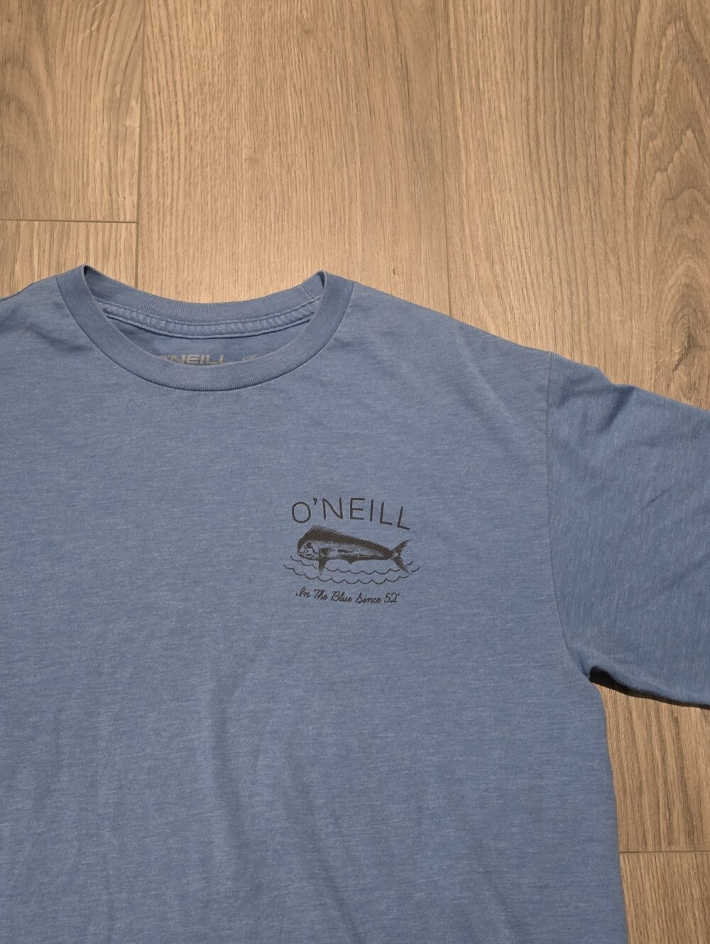 Men's Top - Picture 2 of 3